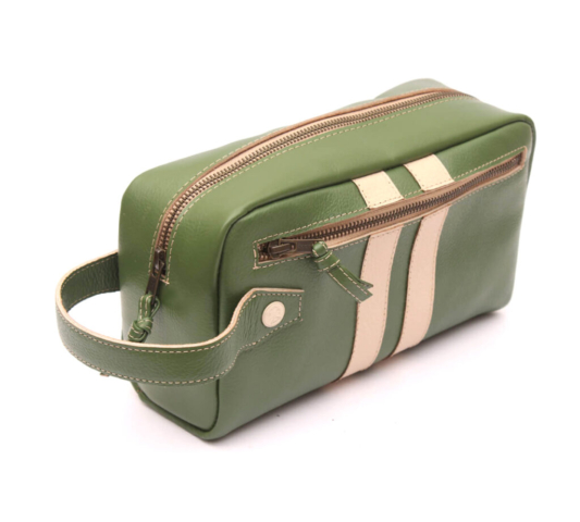 green-toiletrybag-02