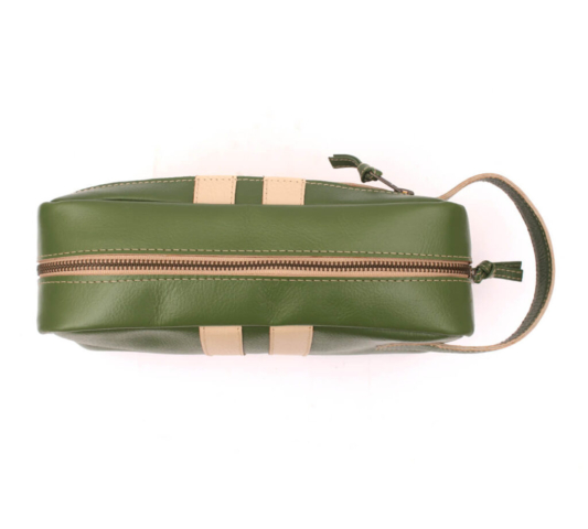 green-toiletrybag-04