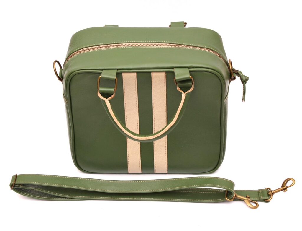 PACTO Women's Boston Bag